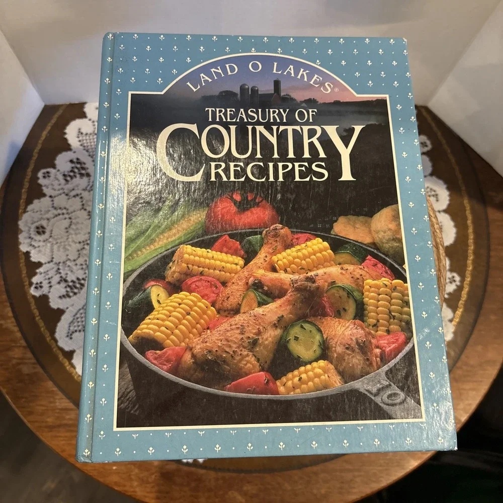Vintage Land O Lakes Treasury of Country Recipes Hardcover Cookbook